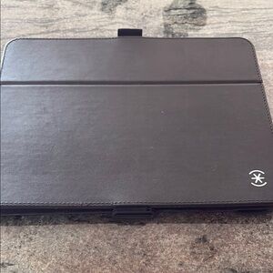 Speck Black Tablet Cover Sleek and Protective